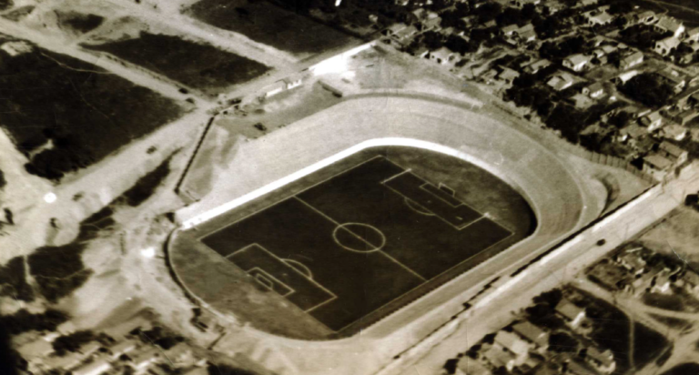 Vista aérea do Estádio Independência Acervo do jornal Estado de Minas 1950